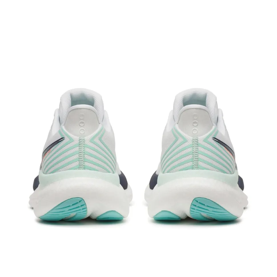 Triumph 23 Running Shoe - Women's