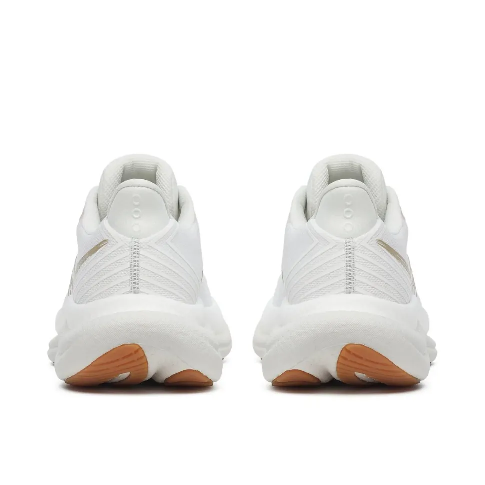 Triumph 23 Running Shoe - Women's