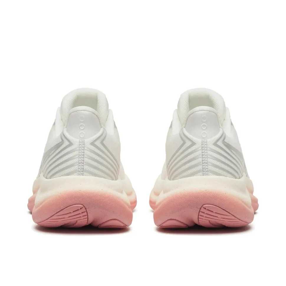 Triumph 23 Running Shoe - Women's