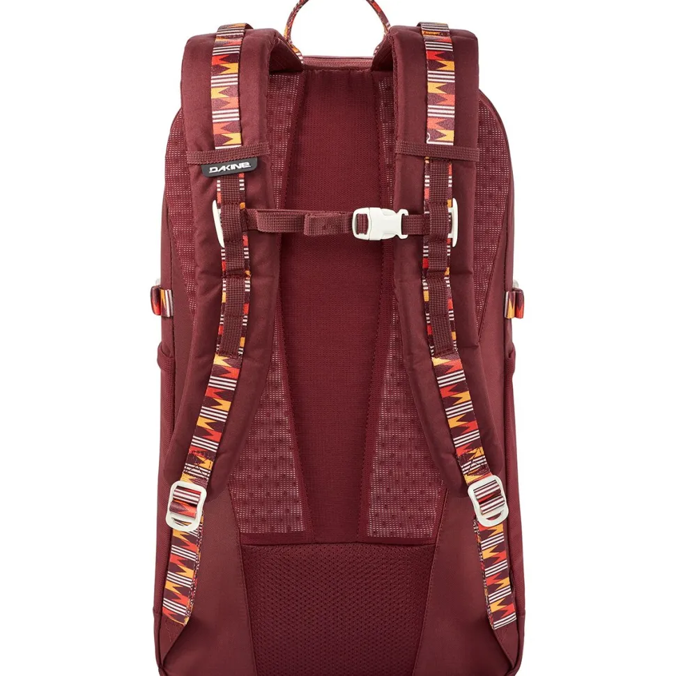 Wander 25L Backpack