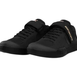 Wildcat Shoe - Women's
